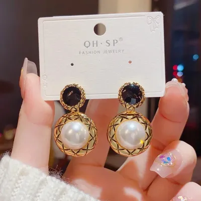 Vintage Faux Pearl Drop Fashion Earrings 
